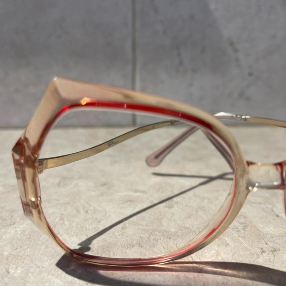 Vintage Oversized Glasses with Red Rimmed Frame - Picture 10 of 11